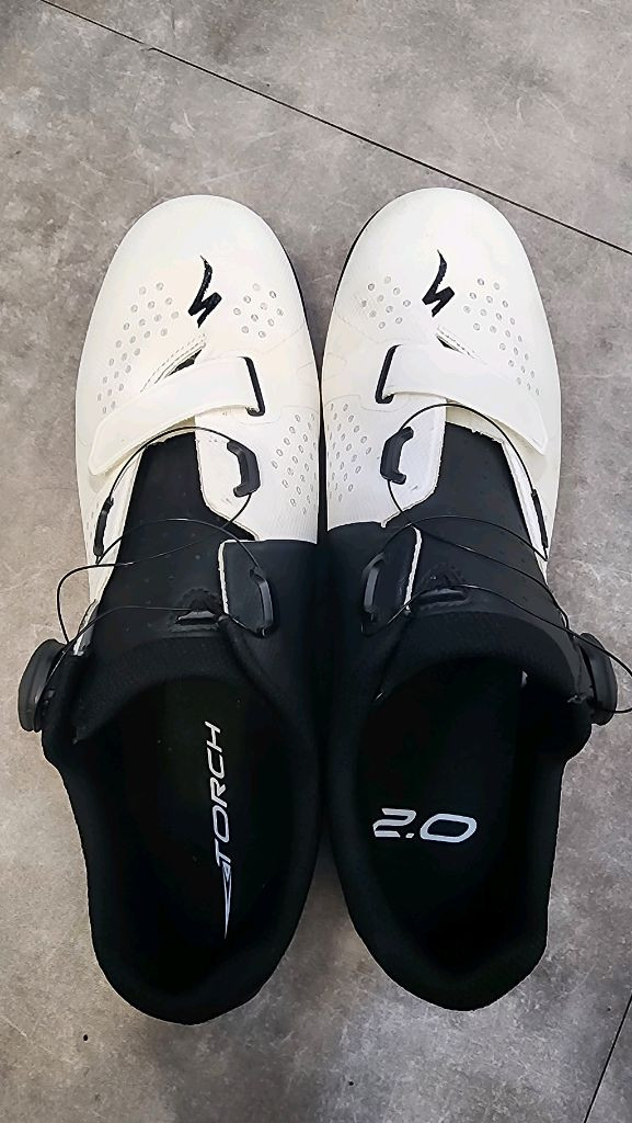 스페셜 라이즈드 클릿슈즈 토치 2.0 이미지