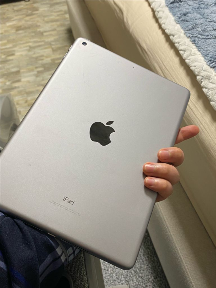 아이패드 6세대 128기가 스페이스그레이 이미지