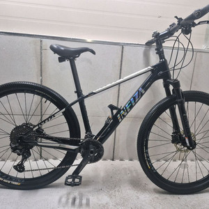 2022년형 인피자 풀카본 Z3 MTB 자전거 블랙/화이트 이미지