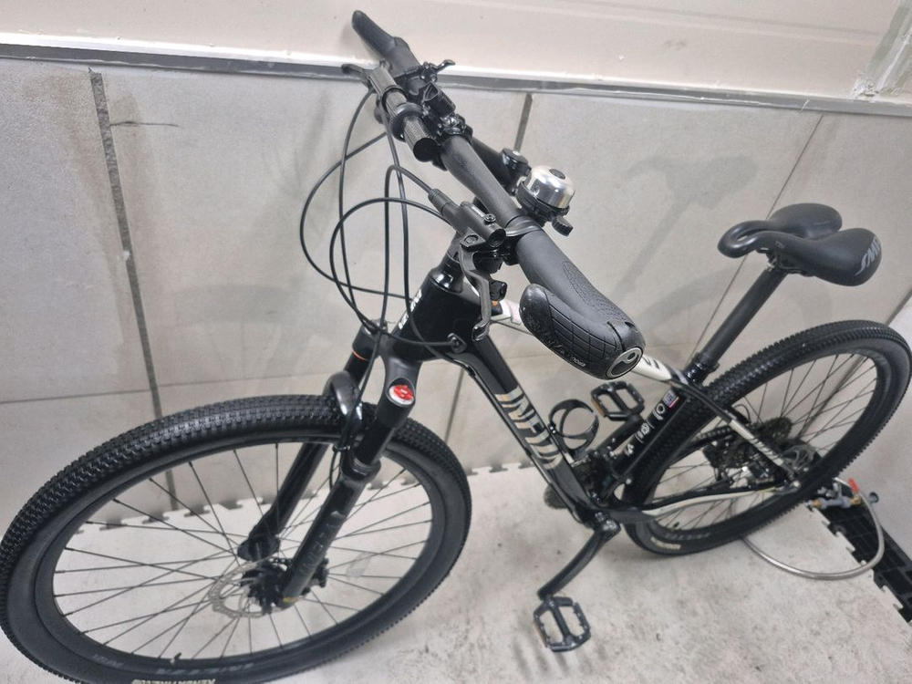 2022년형 인피자 풀카본 Z3 MTB 자전거 블랙/화이트 이미지