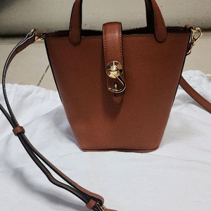 델레스트 글린다 크로스백 이미지