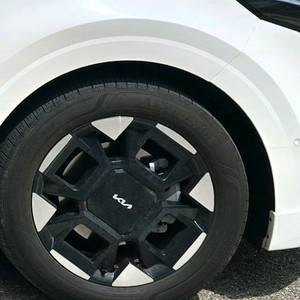 카니발 순정 19인치 휠타이어 판매합니다 이미지