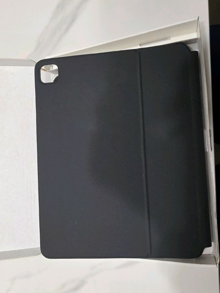 아이패드 프로 13(m4,m5)키보드케이스 팝니다 이미지