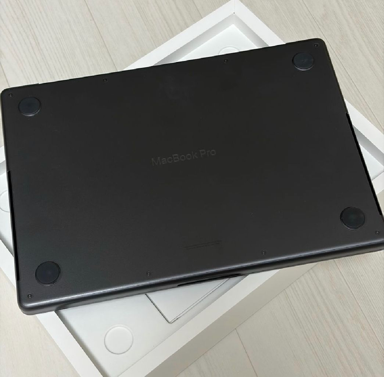 [S급] 맥북프로14 M4 기본형 스페이스블랙 영문 키보드 이미지