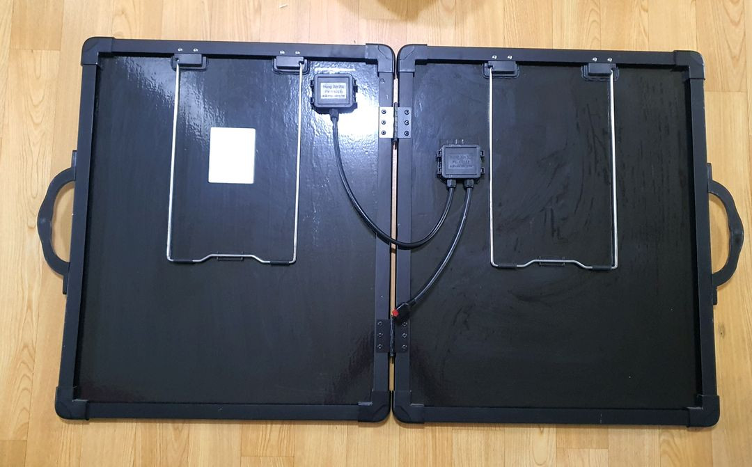 캠핑용 태양광패널(12V100W) 이미지