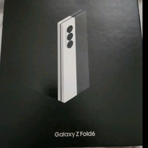 폴더블 스마트폰 512GB 이미지