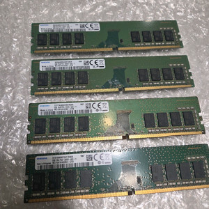 DDR4 32GB 메모리 8GB 4개 이미지
