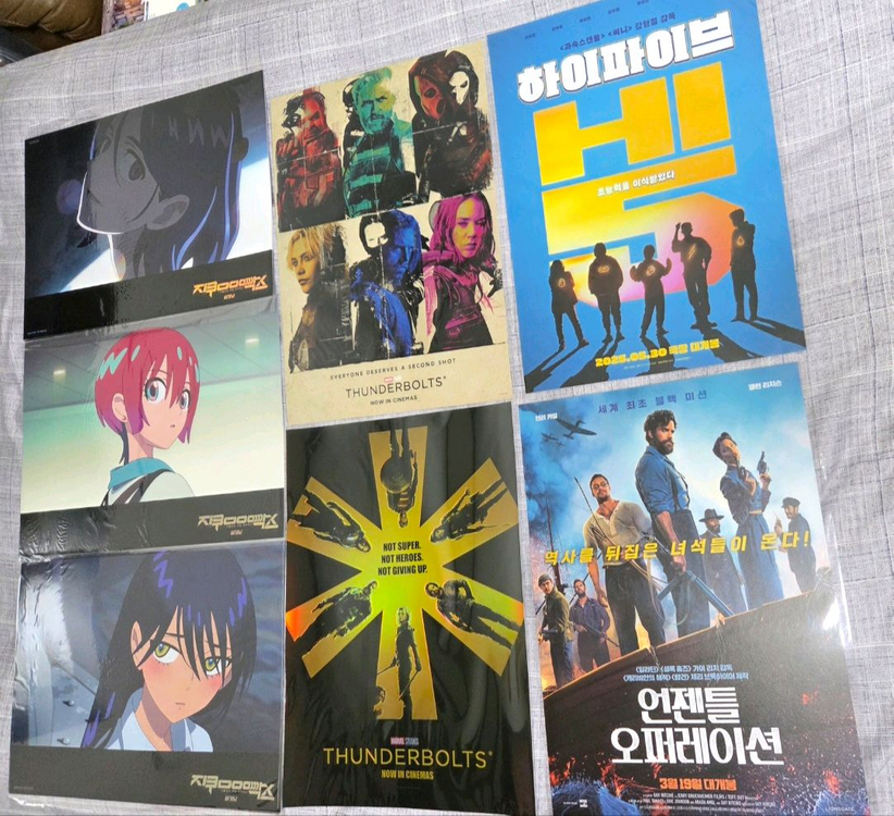 오리지널티켓, 필름마크, 엽서, 포스터 등 각종 굿즈 판매. 이미지