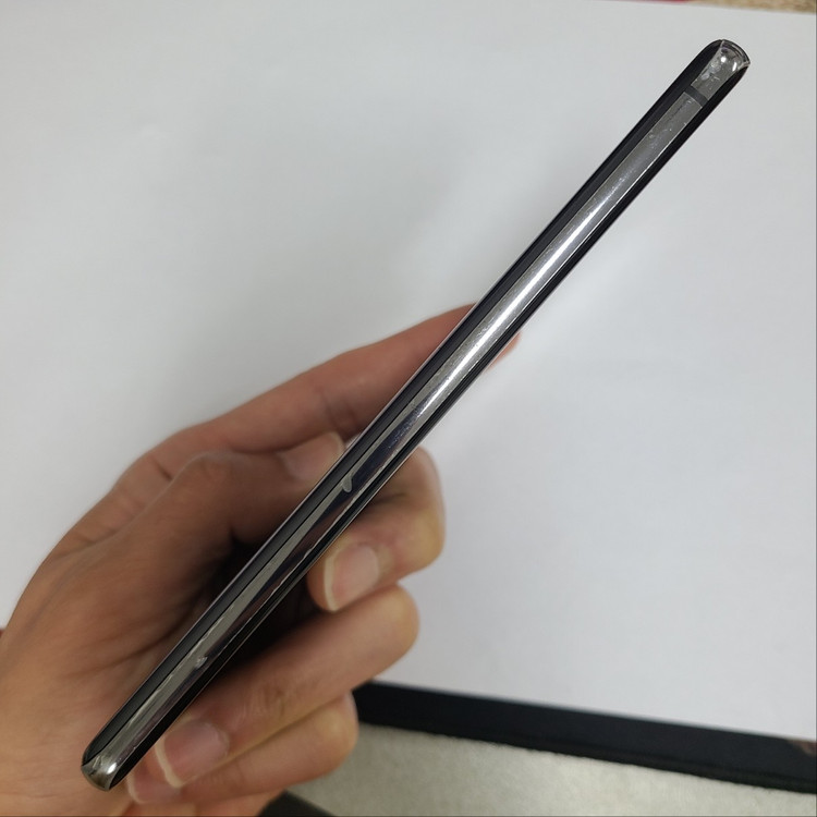 .갤럭시 퀀텀2 블랙 128G 6램 SK 중고폰 212188 이미지