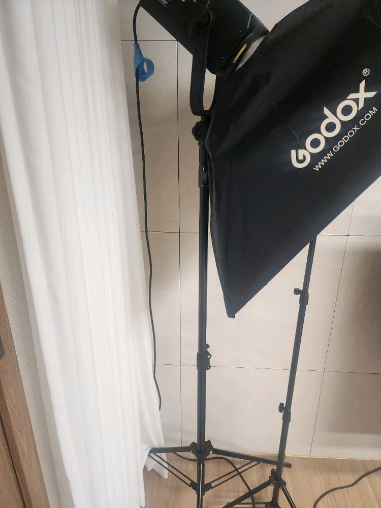 난라이트 FS-300B + 소프트박스 + 삼각대 + 점품가방 이미지