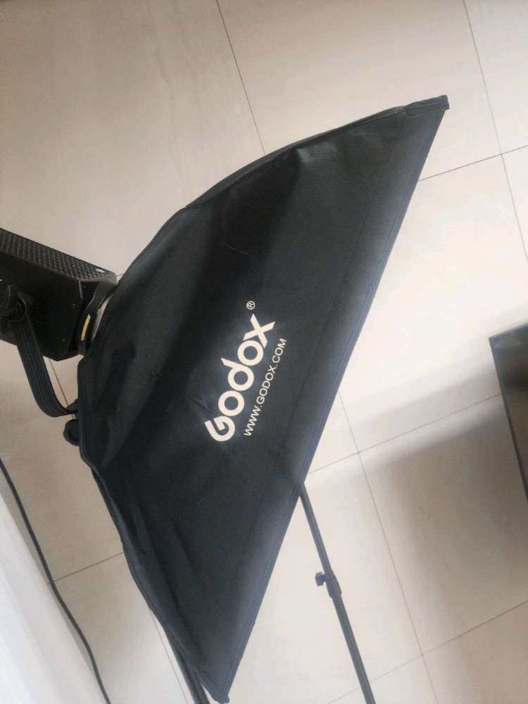 난라이트 FS-300B + 소프트박스 + 삼각대 + 점품가방 이미지