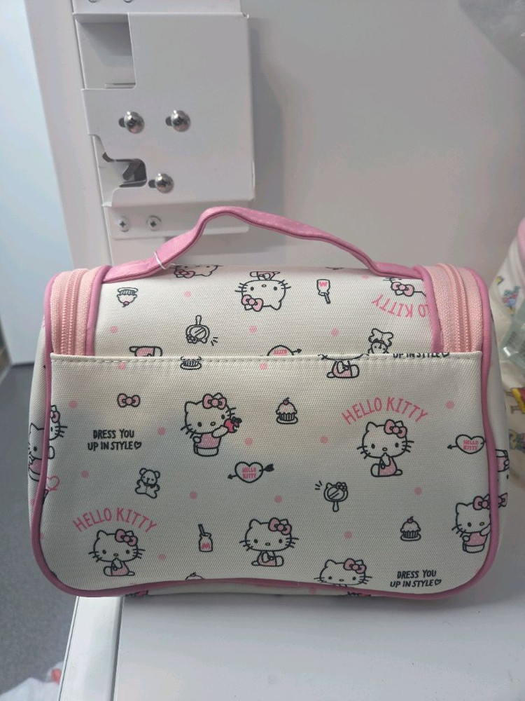 산리오 헬로키티 파우치,여행용 화장품 가방 이미지