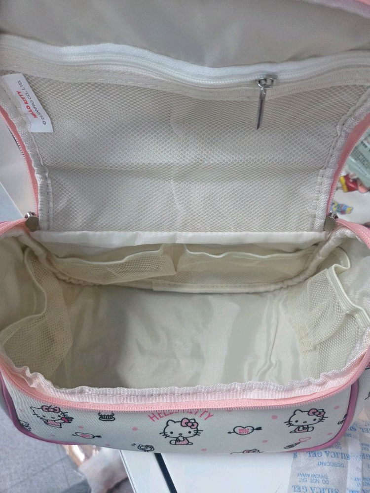 산리오 헬로키티 파우치,여행용 화장품 가방 이미지