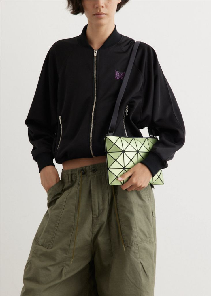 바오바오 루센트 크로스바디백 Lucent W Color Crossbody Bag 그린컬러 양면 이미지