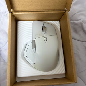 로지텍 MX master 4 팝니다 이미지