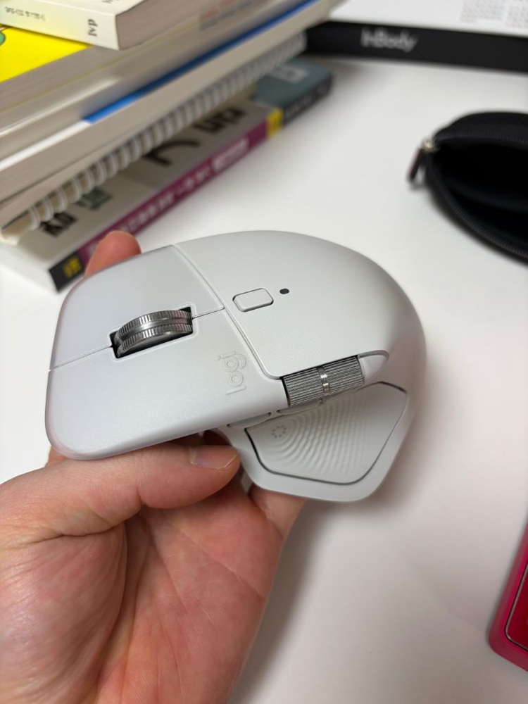 로지텍 MX master 4 팝니다 이미지