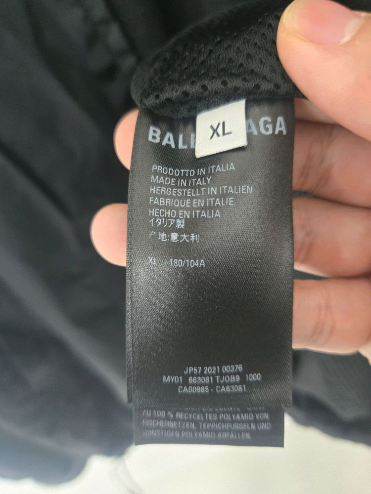 발렌시아가 바람막이 오버핏 XL 이미지