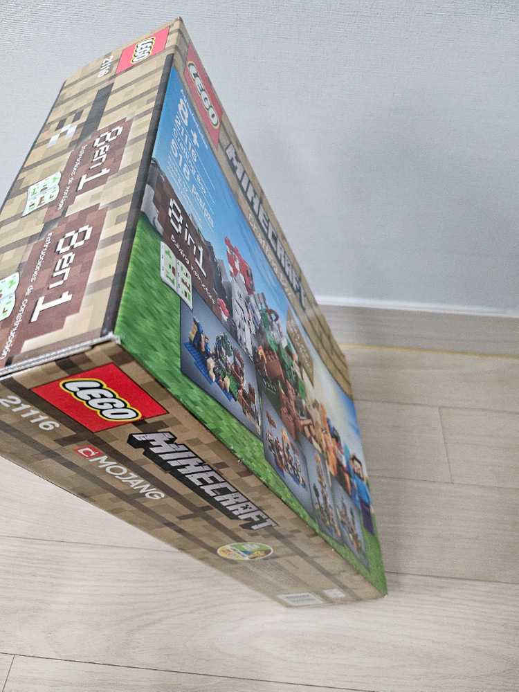 레고 마인크래프트 21116 크래프팅 박스 이미지