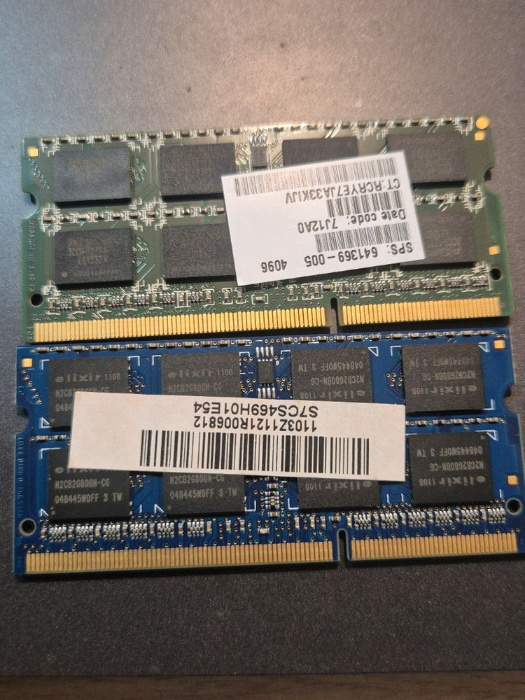 DDR3 메모리 4GB 2개 이미지