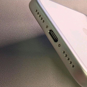 신품급 아이폰 17 프로 실버 자급제 256 풀박스 이미지