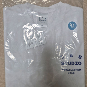 26 아이앱 반팔(화이트,차콜) XL 판매합니다 이미지