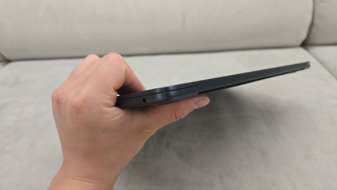 맥북 에어m2 13인치 미드나이트 8/256 이미지