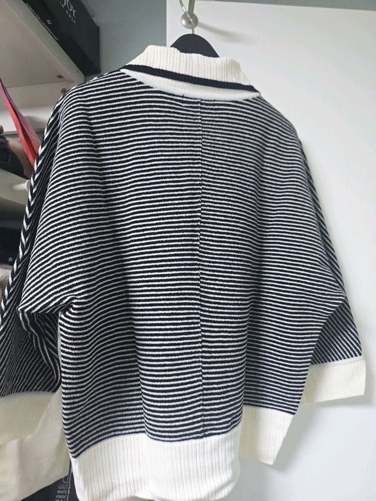 한섬 sj 스트라이프 돌먼 니트 탑(새제품) 이미지