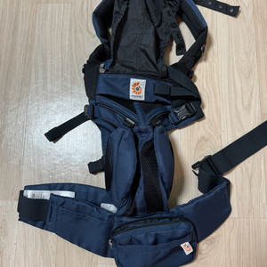 에르고 아기띠+방한워머 팔아요 이미지