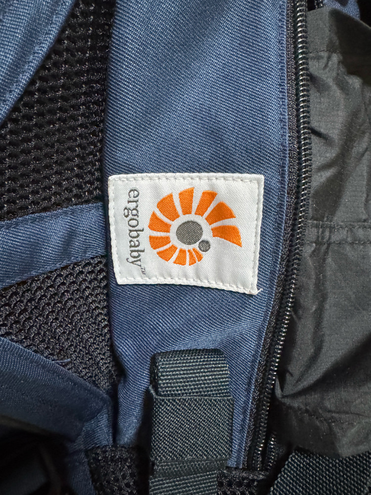 에르고 아기띠+방한워머 팔아요 이미지