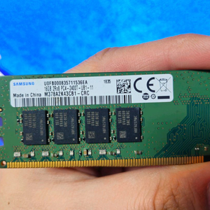 삼성 16GB DDR4 2400MHz 데스크탑용 램 판매 이미지