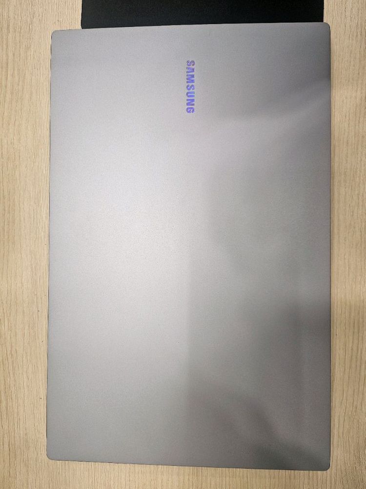 삼성 갤럭시북4 노트북 이미지