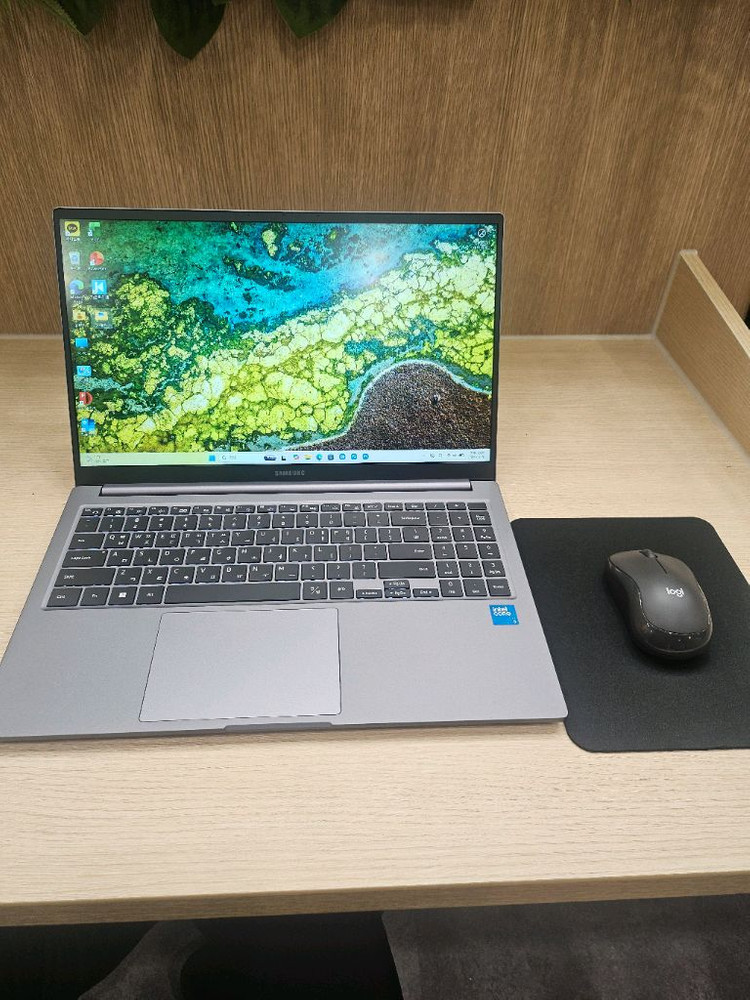 삼성 갤럭시북4 노트북 이미지