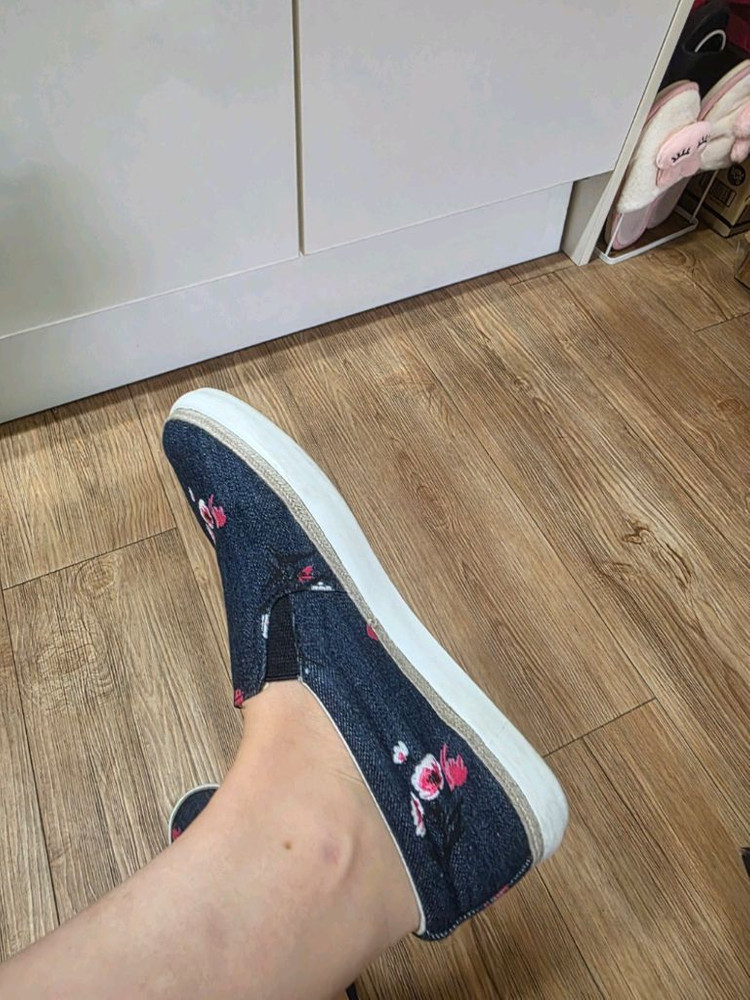 프라다 슬립온 (정품 이미지