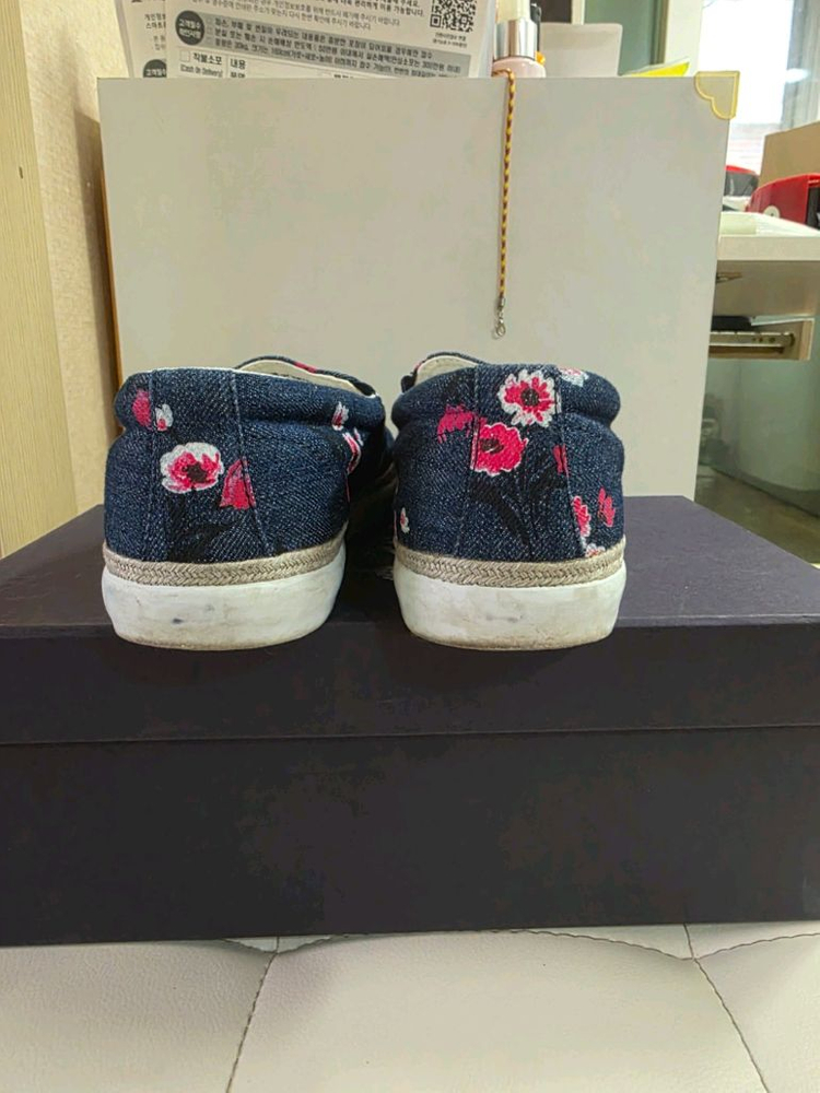 프라다 슬립온 (정품 이미지