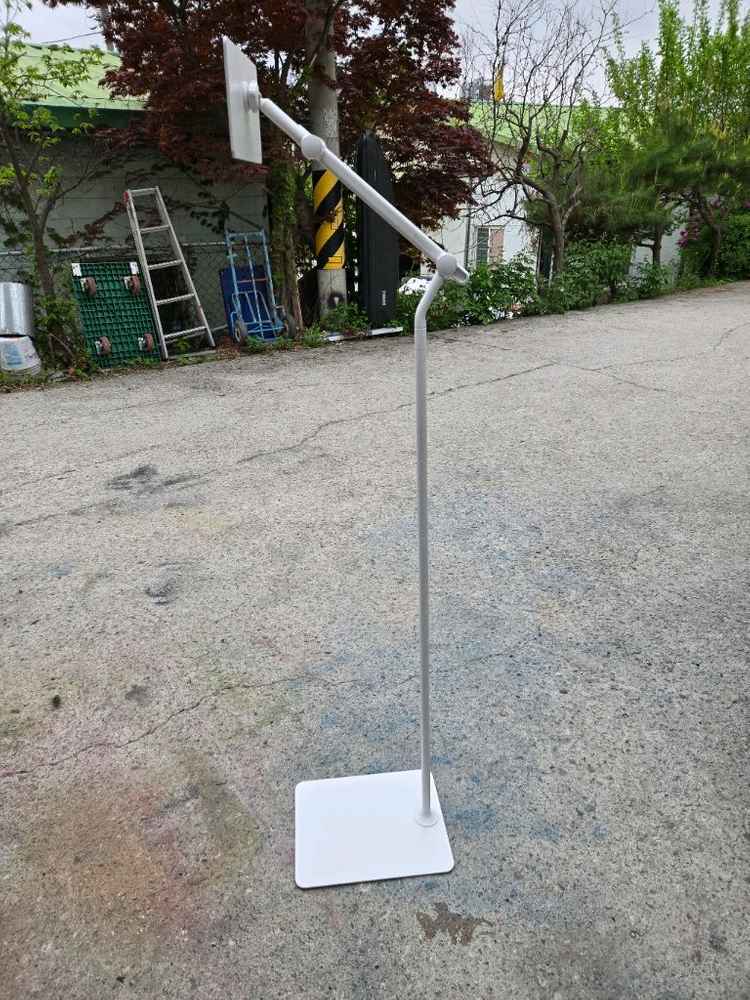 지니비 패드바이미 마그네틱 아이패드 거치대 침대 스탠드형 이미지