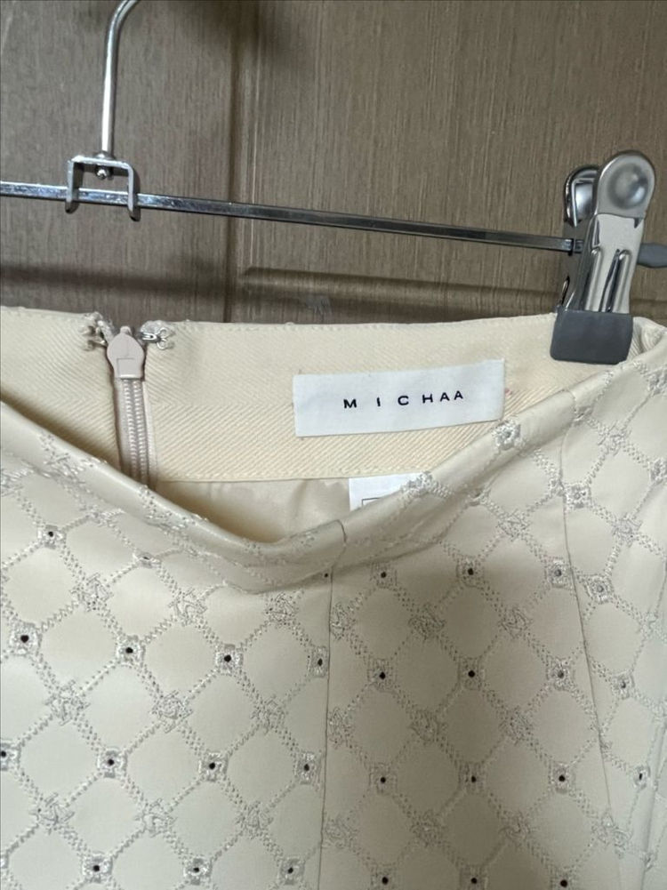 (새상품)미샤 스커트 44사이즈 판매합니다 이미지