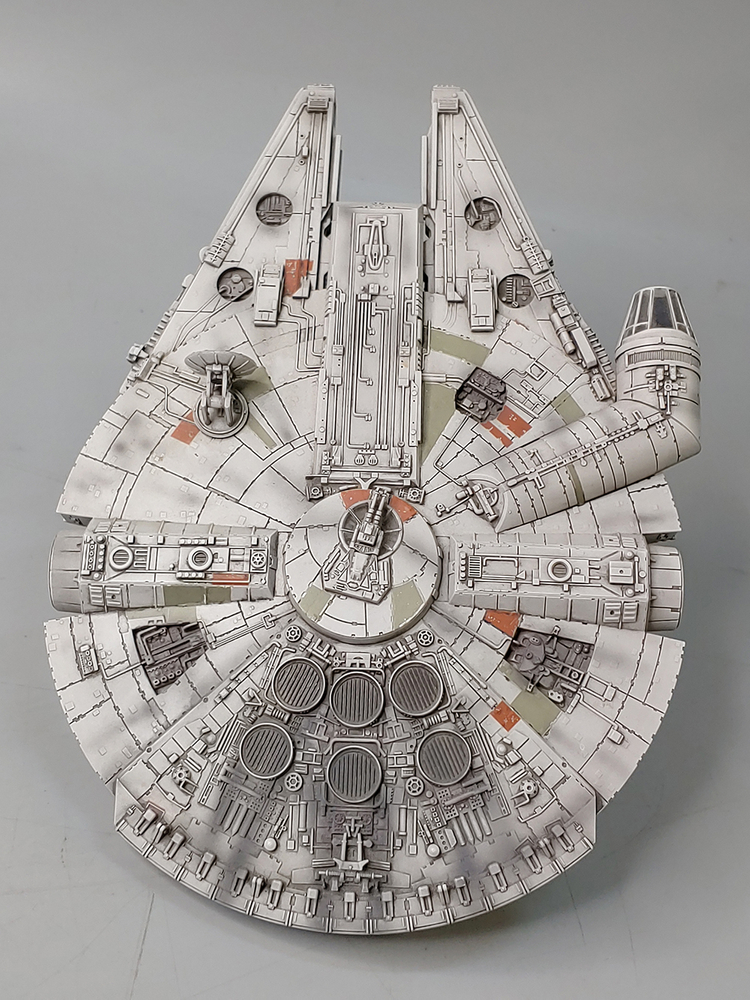 반다이 스타워즈 1/144 밀레니엄팔콘 도색완성작 Bandai 이미지