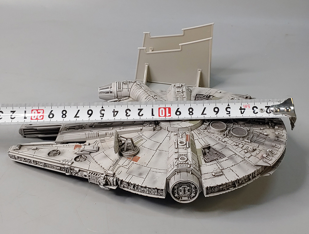 반다이 스타워즈 1/144 밀레니엄팔콘 도색완성작 Bandai 이미지