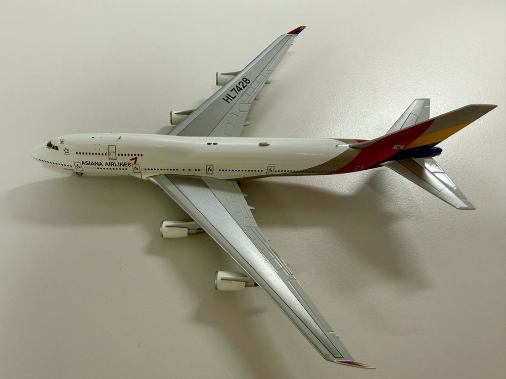 1:400 아시아나 B747-400 HL7428 다이캐스트 이미지