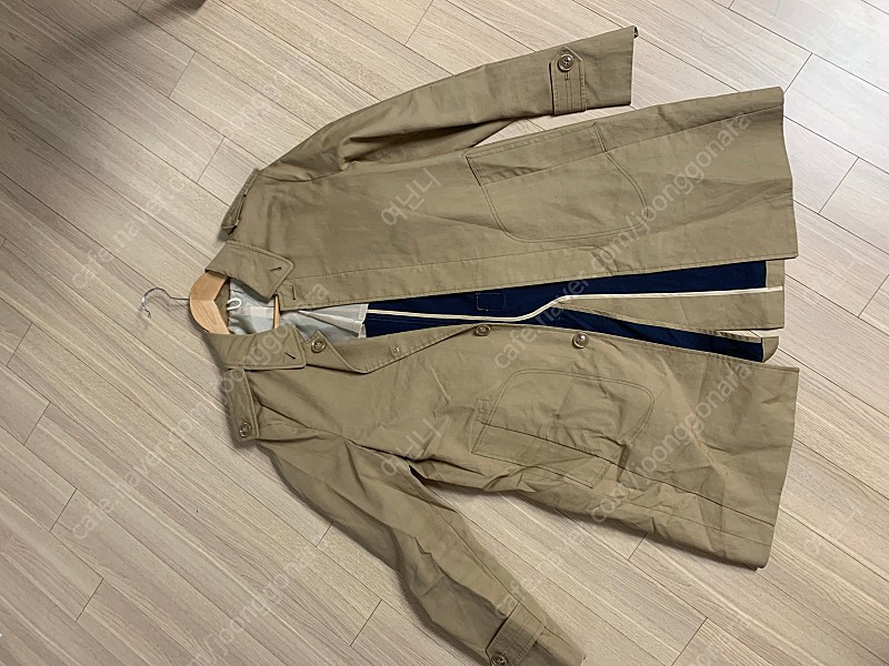 미국구매옷 및 기타 집업후드 데님자켓 트렌치코트등 이미지