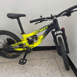 코멘샬 슈프림 풀샥 20인치 자전거 이미지