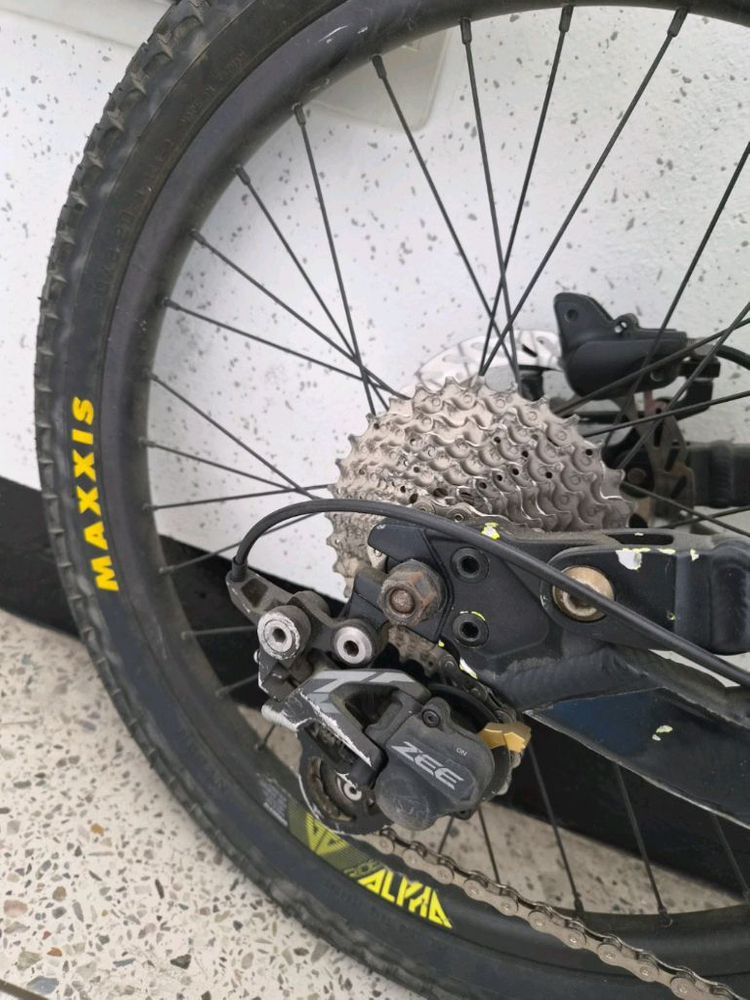 코멘샬 슈프림 풀샥 20인치 자전거 이미지