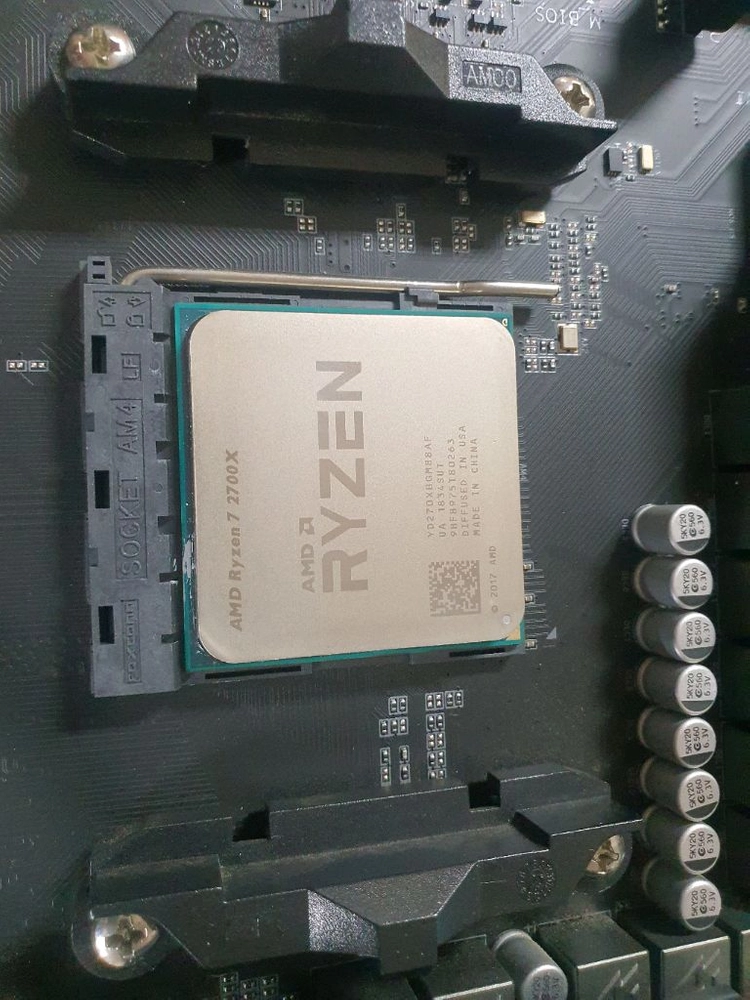 aorus x470 gaming wifi 5 + 라이젠7 2700x 이미지