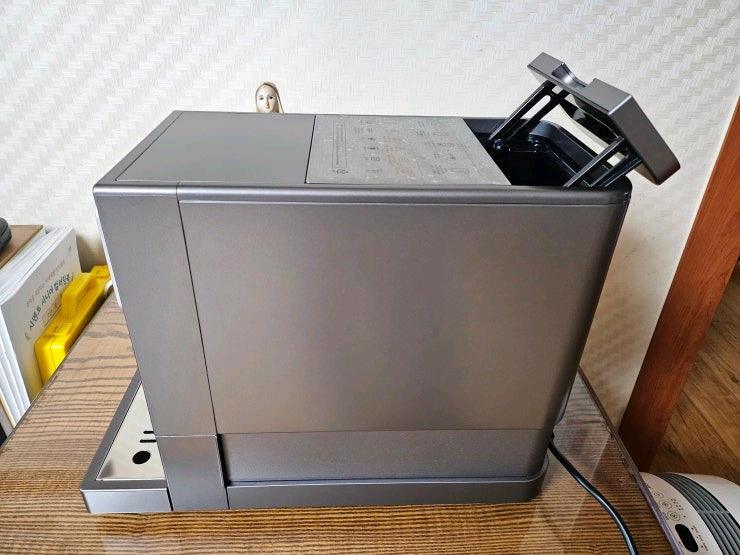 쿠쿠/전자동 에스프레소 커피 머신 (루미 브라운) CCM-CAE2010LB 이미지