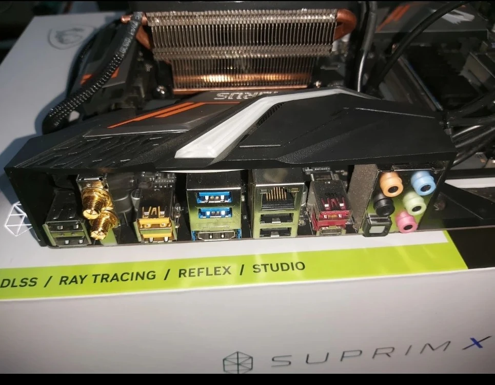 aorus x470 gaming wifi 5 + 라이젠7 2700x 이미지
