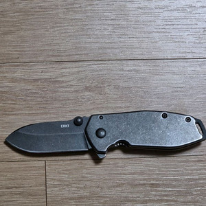 crkt 스퀴드 반자동 폴딩 나이프 이미지
