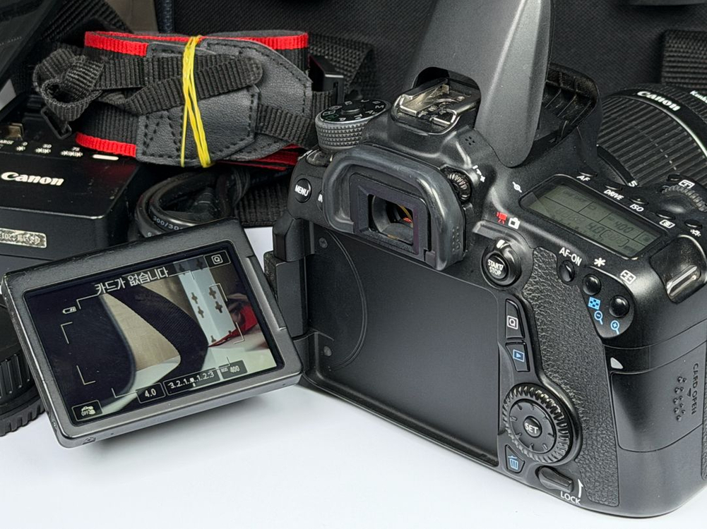 캐논 EOS 70D DSLR 카메라 이미지