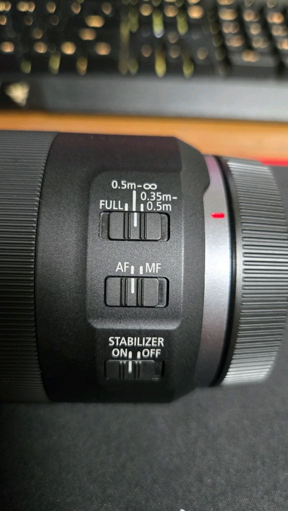 캐논 RF 마크로 렌즈 85mm F2 IS STM 이미지