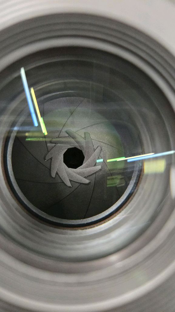 캐논 RF 마크로 렌즈 85mm F2 IS STM 이미지