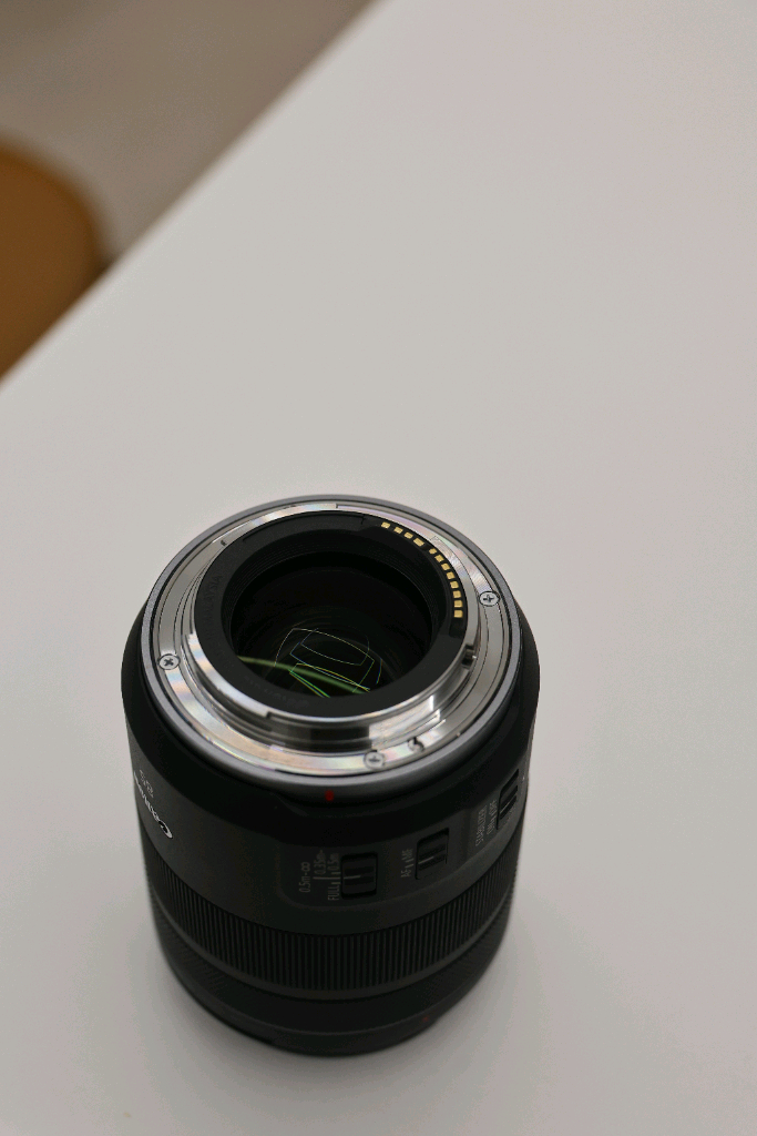 캐논 RF 마크로 렌즈 85mm F2 IS STM 이미지